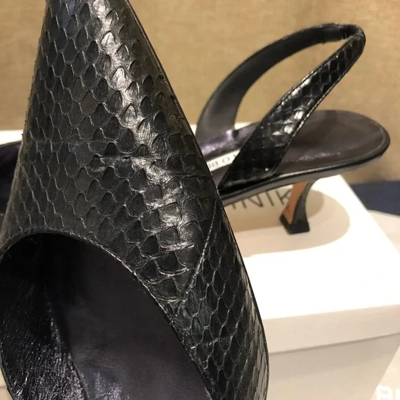 Manolo Blahnik Slingbacks - Picture 4 of 11